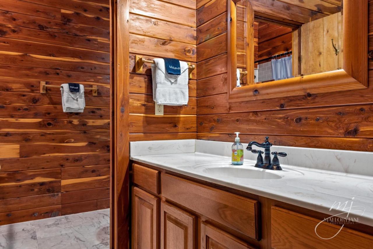 Fly Away Cabin- Modern, Serene, And Convenient Compton Exterior foto